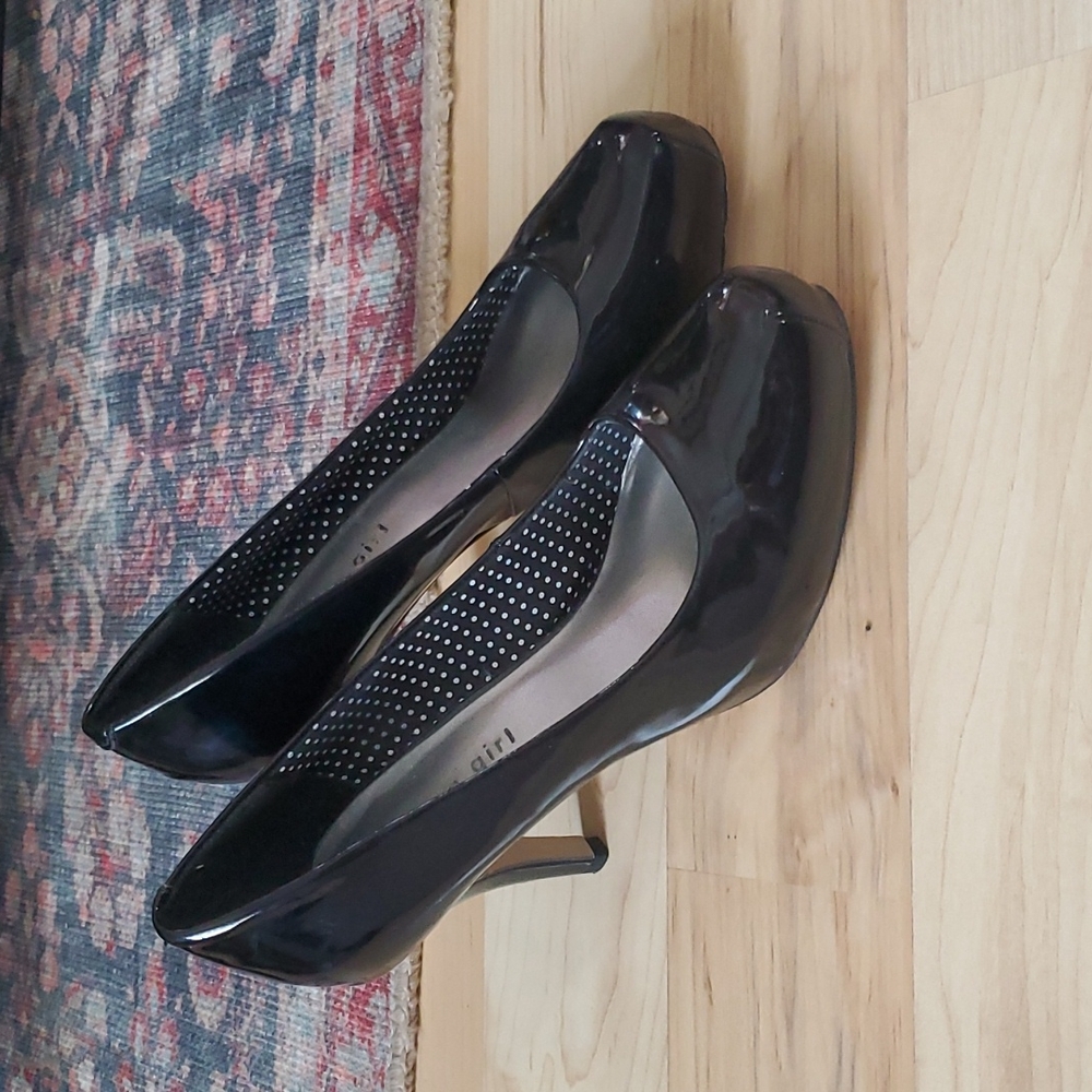 Black heels